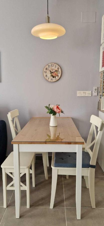 Malaga Lodge Apartments מראה חיצוני תמונה