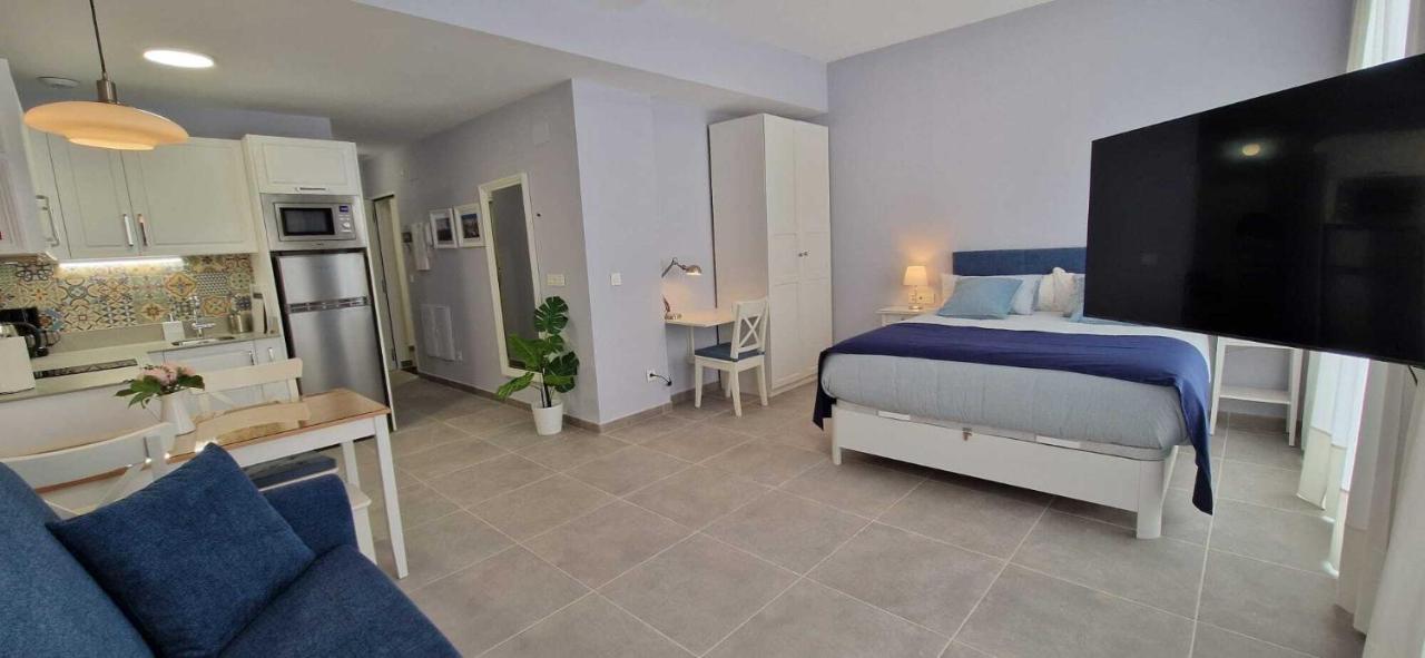 Malaga Lodge Apartments מראה חיצוני תמונה