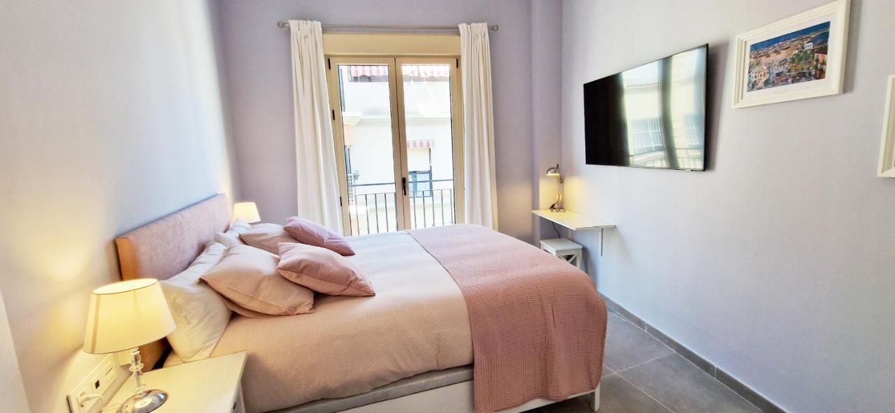 Malaga Lodge Apartments מראה חיצוני תמונה