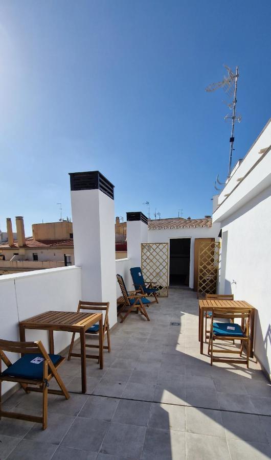 Malaga Lodge Apartments מראה חיצוני תמונה