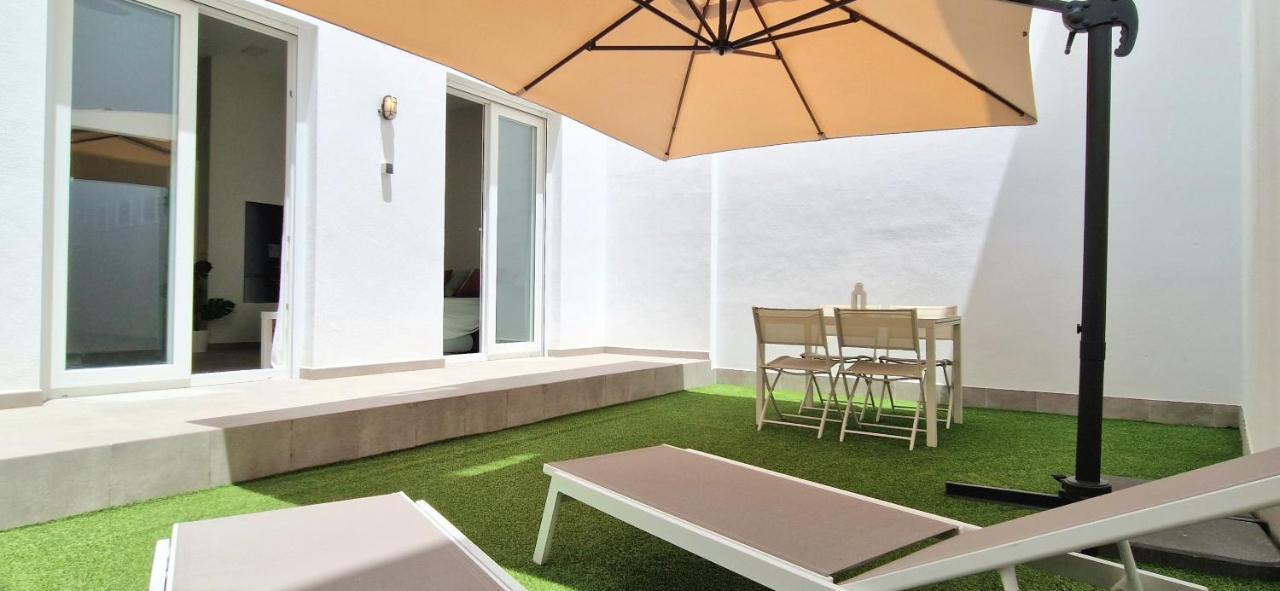 Malaga Lodge Apartments מראה חיצוני תמונה